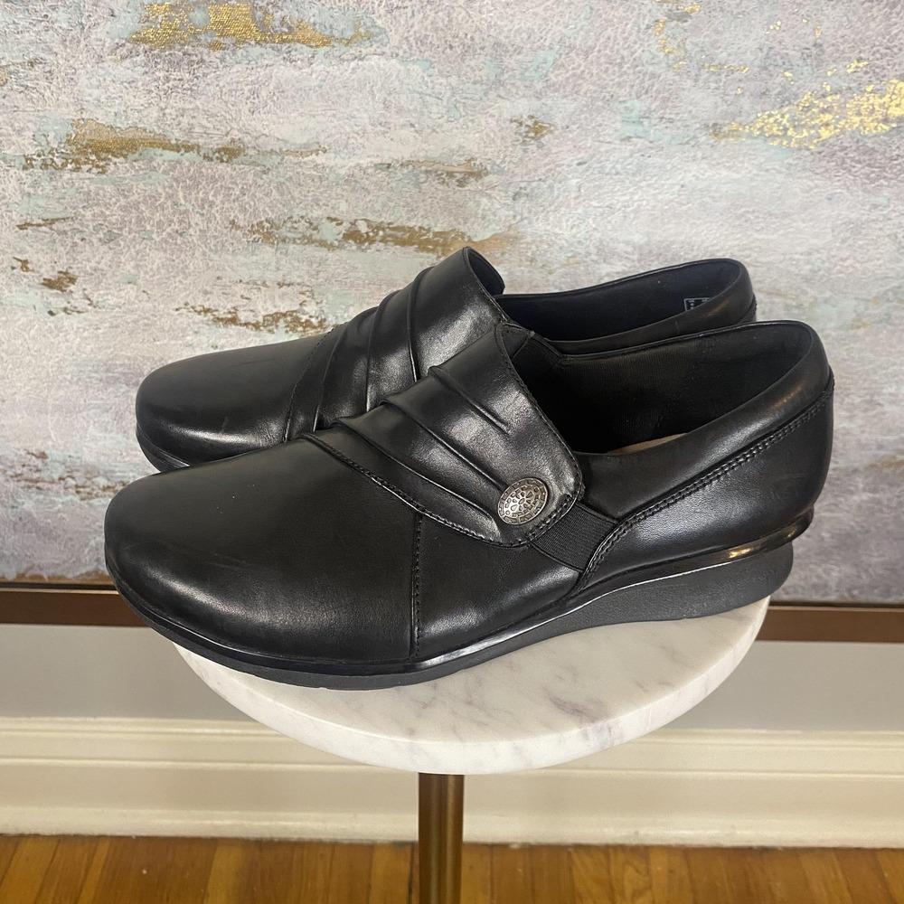 Clarks Shoes Womens Size 6.5W Black Leather Slip On Cushion Comfort Loafers